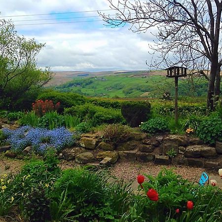 Far Moorside Farm B&B Hebden Bridge Exterior photo